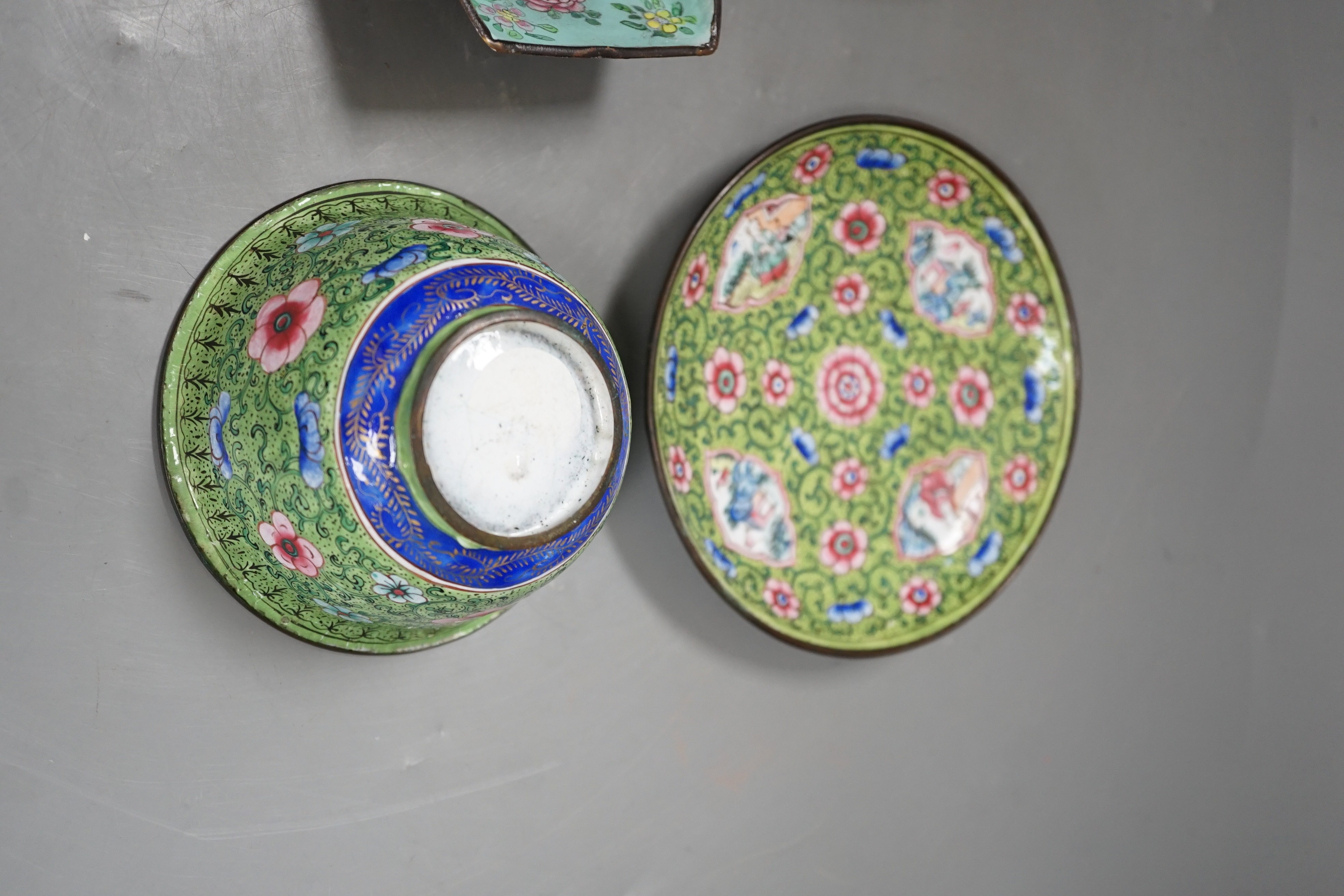 A pair of Chinese Canton enamel boat-shaped dishes, Qianlong; and a Canton enamel bowl and stand (4)